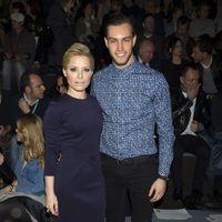 Soraya y Miguel Herrera en el front row de Juanjo Oliva en Madrid Fashion Week 2014