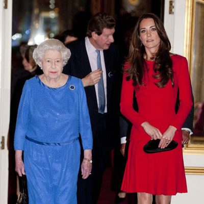 Realeza y actores en una recepción en Buckingham Palace