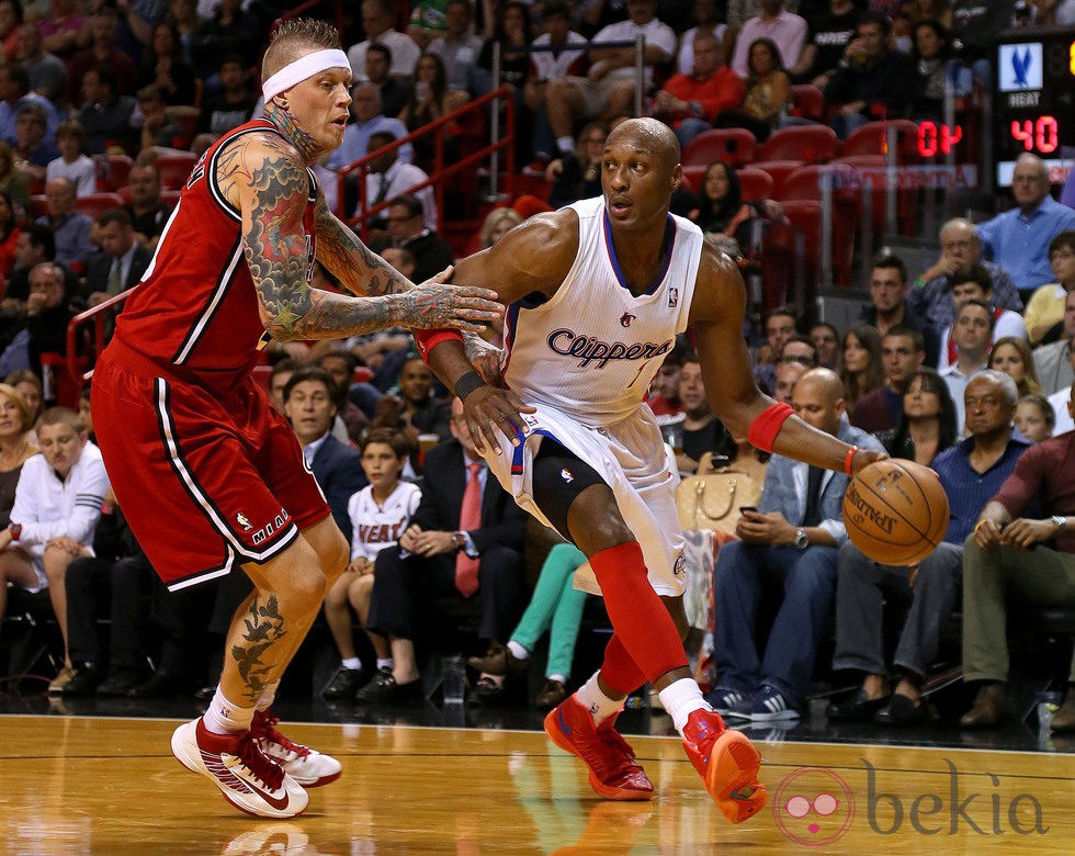 Lamar Odom jugando al baloncesto con Los Angeles Clippers