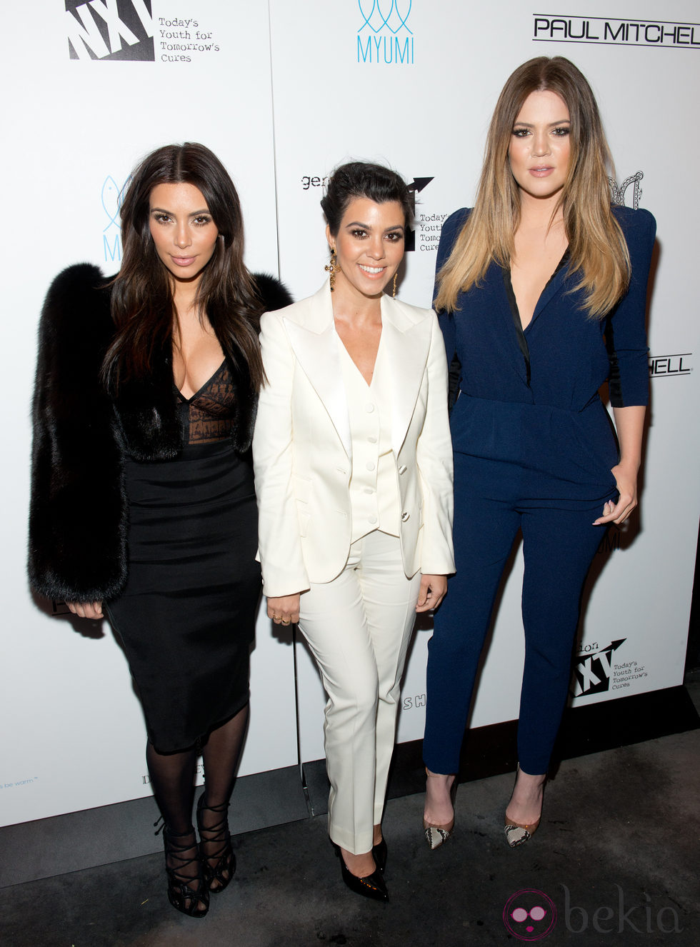 Kim, Kourtney y Khloe Kardashian en una fiesta solidaria en Nueva York