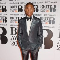 Pharrell Williams en los Brit Awards 2014