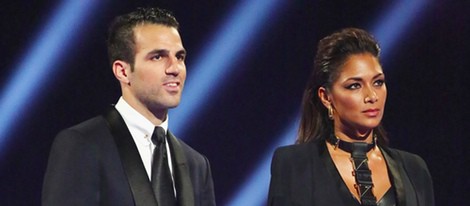 Cesc Fábregas y Nicole Scherzinger en la entrega de los Brit Awards 2014