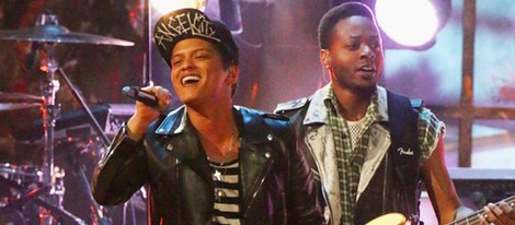 Bruno Mars durante su actuación en los Brit Awards 2014