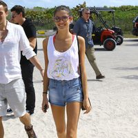 Sara Sampaio en el partido de voley playa benéfico celebrado por Sports Illustrated Swimsuit