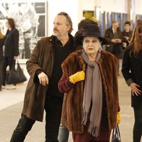 Miguel Bosé con su madre Lucía Bosé en ARCO 2014