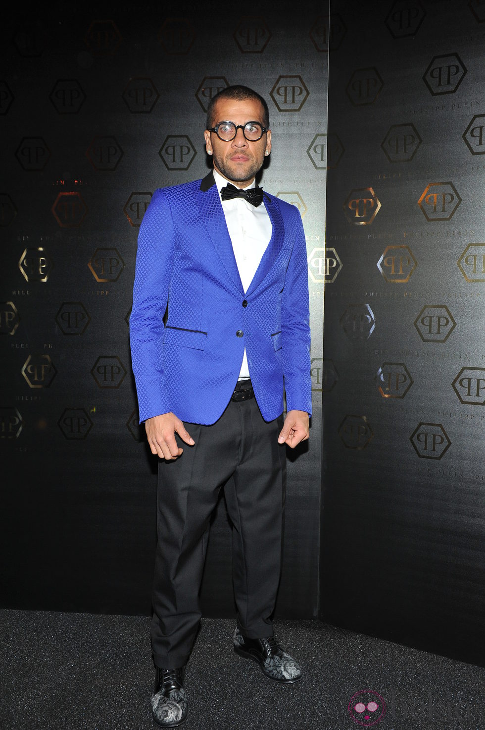 Dani Alves en el desfile de Philipp Plein en la Milán Fashion Week 2014