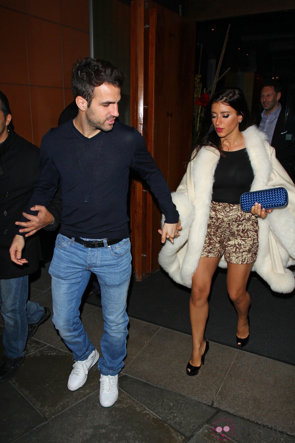 Cesc Fábregas sale de cenar con Daniella Semaan en Londres