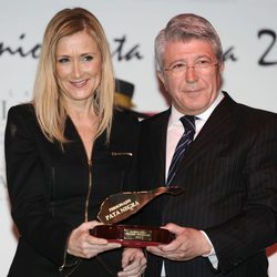 Cristina Cifuentes y Enrique Cerezo en los Premios Pata Negra 2014