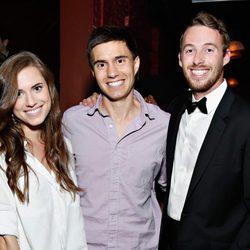 Allison Williams, Ricky Van Veen y Jake Hurwitz en el CollegeHumor Offline Annual Production