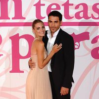 Miguel Ángel Silvestre y Amaia Salamanca en la premiere de 'Sin tetas no hay paraíso'