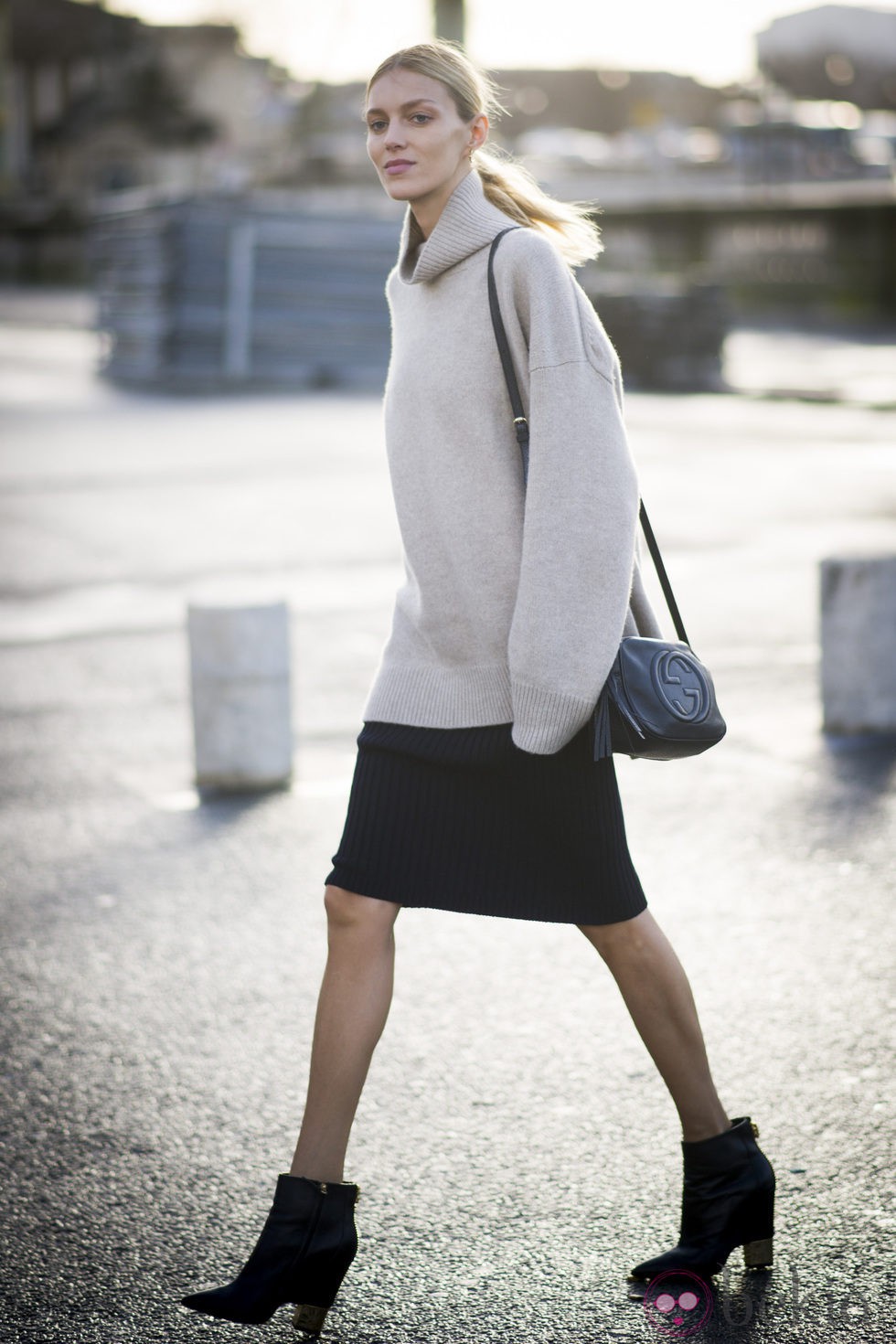 Anja Rubik en el desfile de Nina Ricci en la Paris Fashion Week 2014