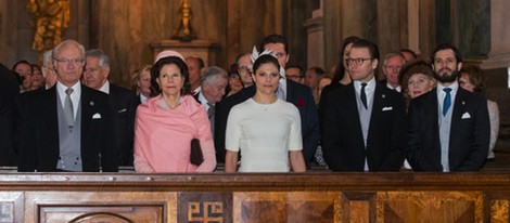 Los Reyes de Suecia y los Príncipes Victoria, Daniel y Carlos Felipe celebran el nacimiento de Leonor de Suecia