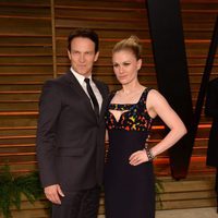 Stephen Moyer y Anna Paquin en la fiesta Vanity Fair en los Oscar 2014