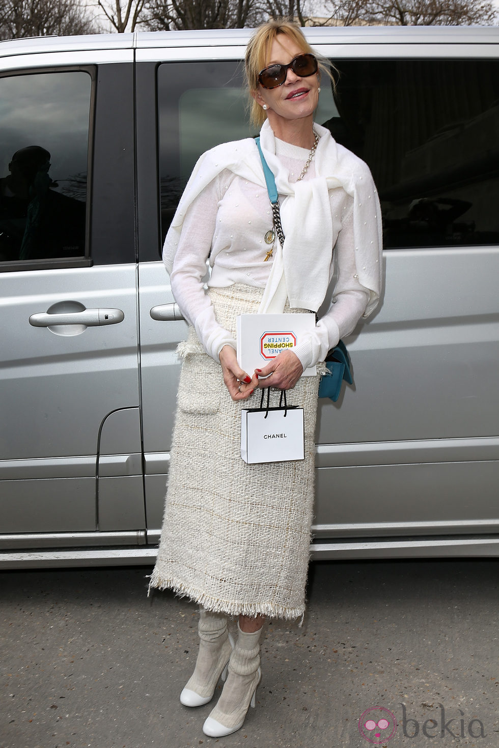 Melanie Griffith en el desfile de Chanel de la Paris Fashion Week