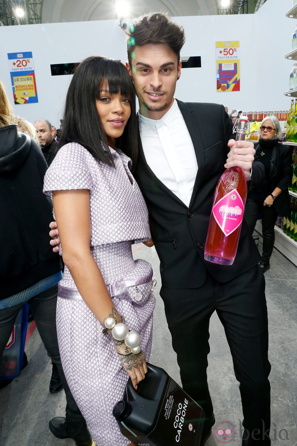 Baptiste Giabiconi y Rihanna en el desfile de Chanel en la Paris Fashion Week