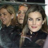 La Princesa Letizia y las Infantas Elena y Cristina en el funeral en memoria del Rey Pablo de Grecia