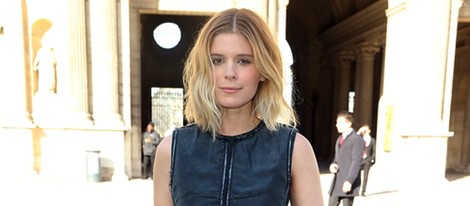 Kate Mara en el desfile de Louis Vuitton de la Paris Fashion Week 2014