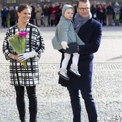 Victoria de Suecia con el Príncipe Daniel y la Princesa Estela en el Día de la Princesa Heredera