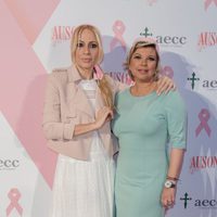 Marta Sánchez y Terelu Campos en la campaña de lucha contra el cáncer de mama 2014