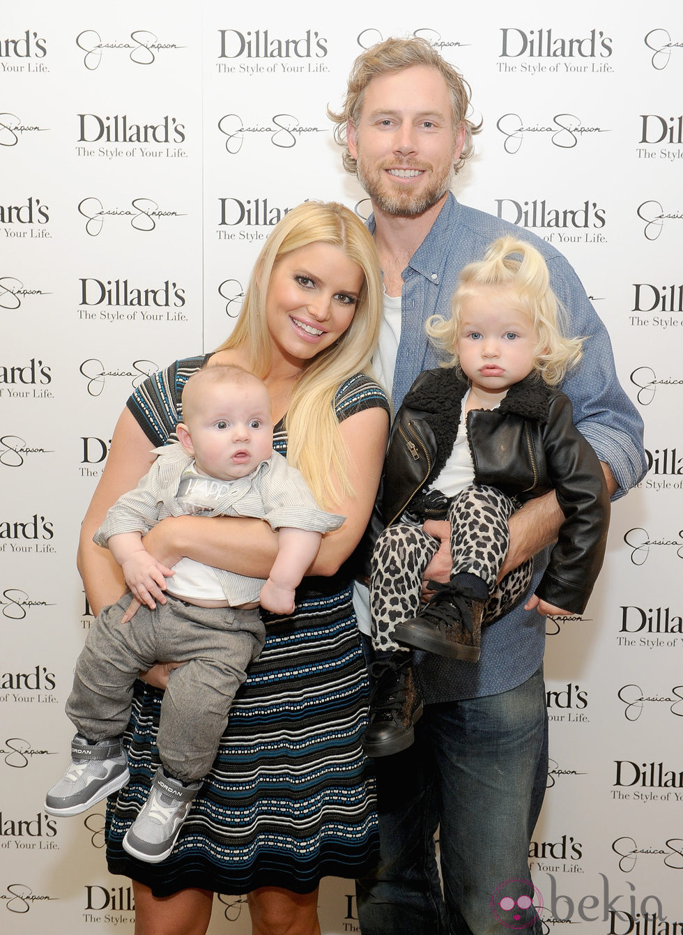 Jessica Simpson y Eric Johnson con sus hijos Maxwell Drew y Ace Knute