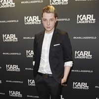 John Newman en la inauguración de la tienda Karl Lagerfeld en Londres