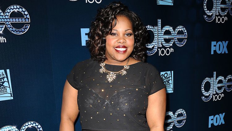 Amber Riley en la fiesta del episodio 100 de 'Glee'