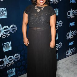 Amber Riley en la fiesta del episodio 100 de 'Glee'