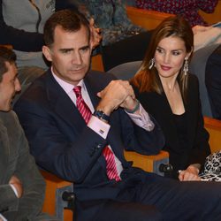 Los Príncipes Felipe y Letizia en el concierto 'Jóvenes con voz propia'