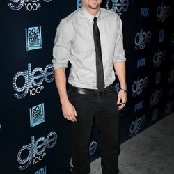 Mark Salling en la fiesta del episodio 100 de 'Glee'