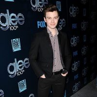 Chris Colfer en la fiesta del episodio 100 de 'Glee'