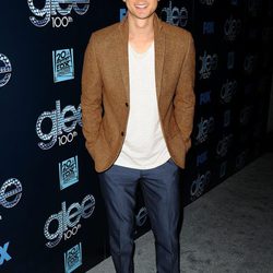 Harry Shum Jr. en la fiesta del episodio 100 de 'Glee'