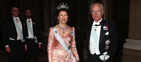 Los Reyes de Suecia en una cena de gala