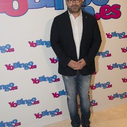 Jorge Javier Vázquez posando como imagen de YoBingo.es