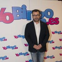 Jorge Javier Vázquez posando como imagen de YoBingo.es