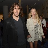 Carles Puyol y Vanesa Lorenzo en la presentación del disco de Shakira