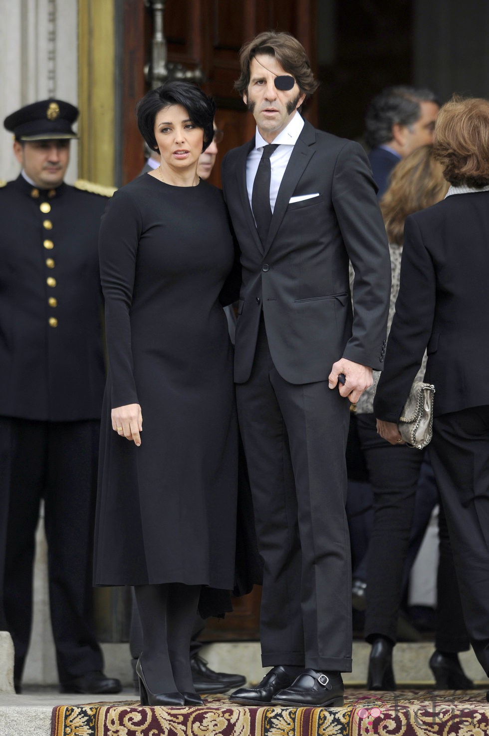 Juan José Padilla y su mujer Lidia Cabello en la capilla ardiente de Adolfo Suárez