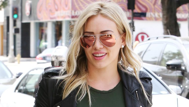 Hilary Duff de compras por Beverly Hills