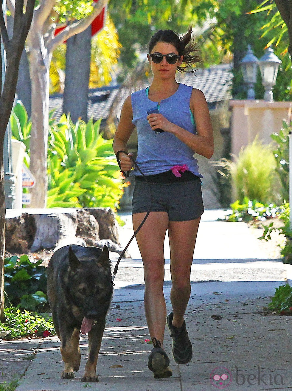 Nikki Reed haciendo deporte en Los Ángeles