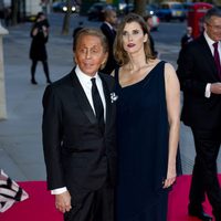 Valentino y Rosario Nadal en la exposición 'The Glamour of Italian Fashion 1945-2014'