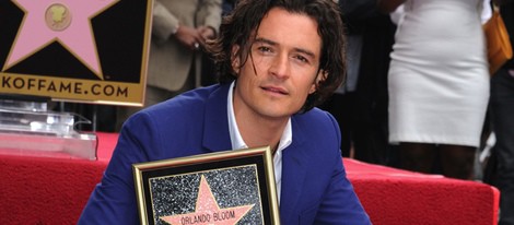 Orlando Bloom con su estrella en el Paseo de la Fama de Hollywood