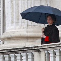 La Reina Sofía preside el Cambio de Guardia en el Palacio Real