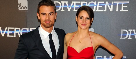 Theo James y Shailene Woodley en el estreno de 'Divergente' en Madrid