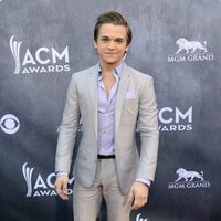 Hunter Haynes en la alfombra roja de los premios CMA 2014