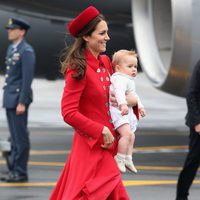 Kate Middleton y el Príncipe Jorge a su llegada a Nueva Zelanda