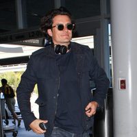 Orlando bloom en el aeropuerto de Los Angeles