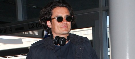 Orlando bloom en el aeropuerto de Los Angeles