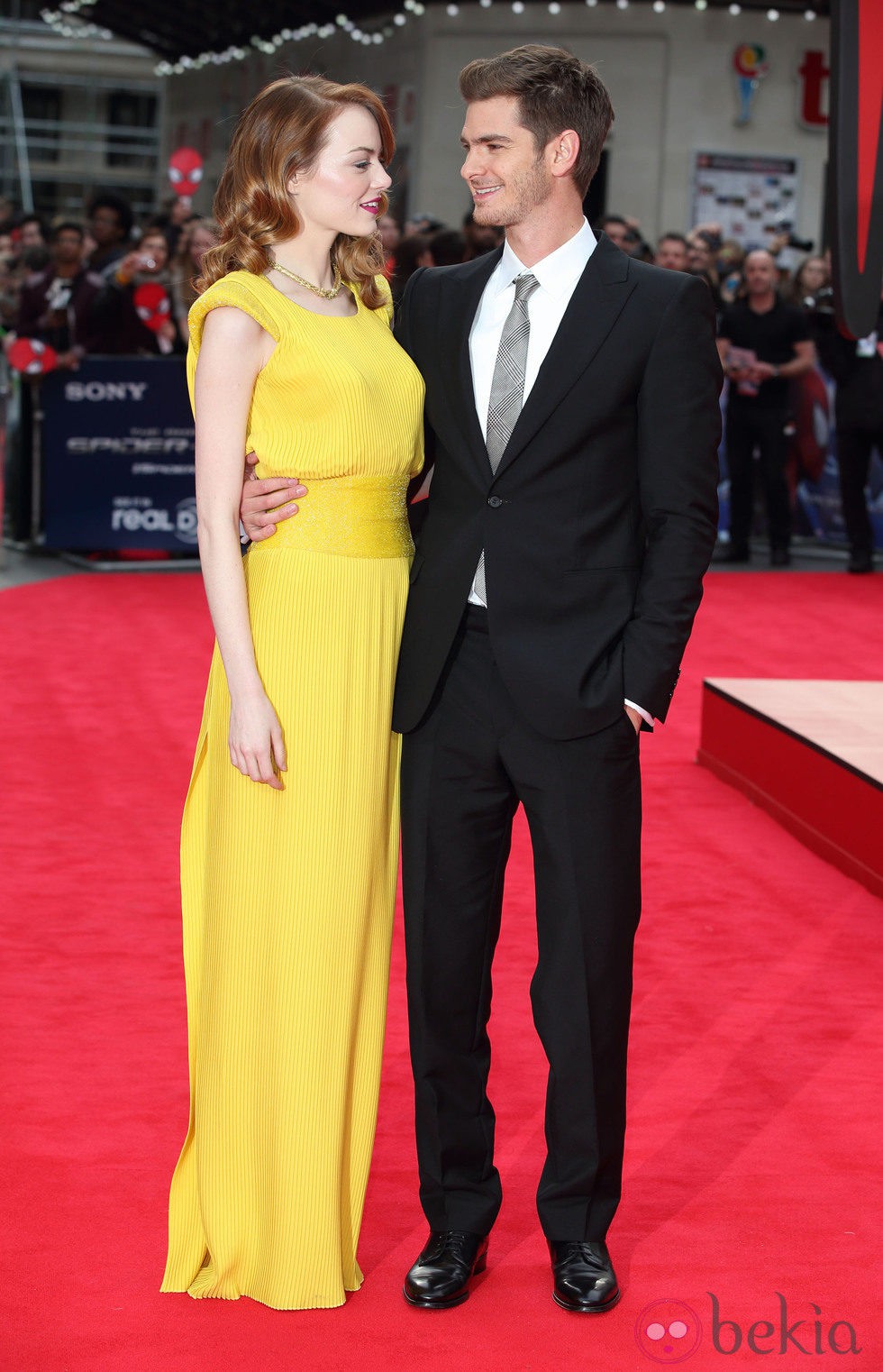 Emma Stone y Andrew Garfield en el estreno de 'The Amazing Spider-Man 2' en Londres