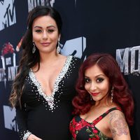 Jwoww y Snooki en los MTV Movie Awards 2014