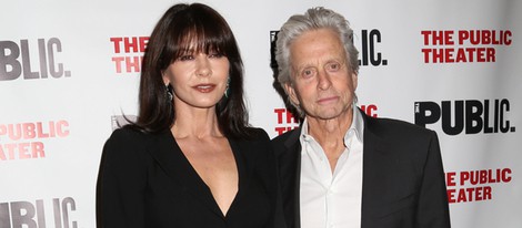 Michael Douglas y Catherine Zeta Jones en estreno de 'The Library' en Nueva York