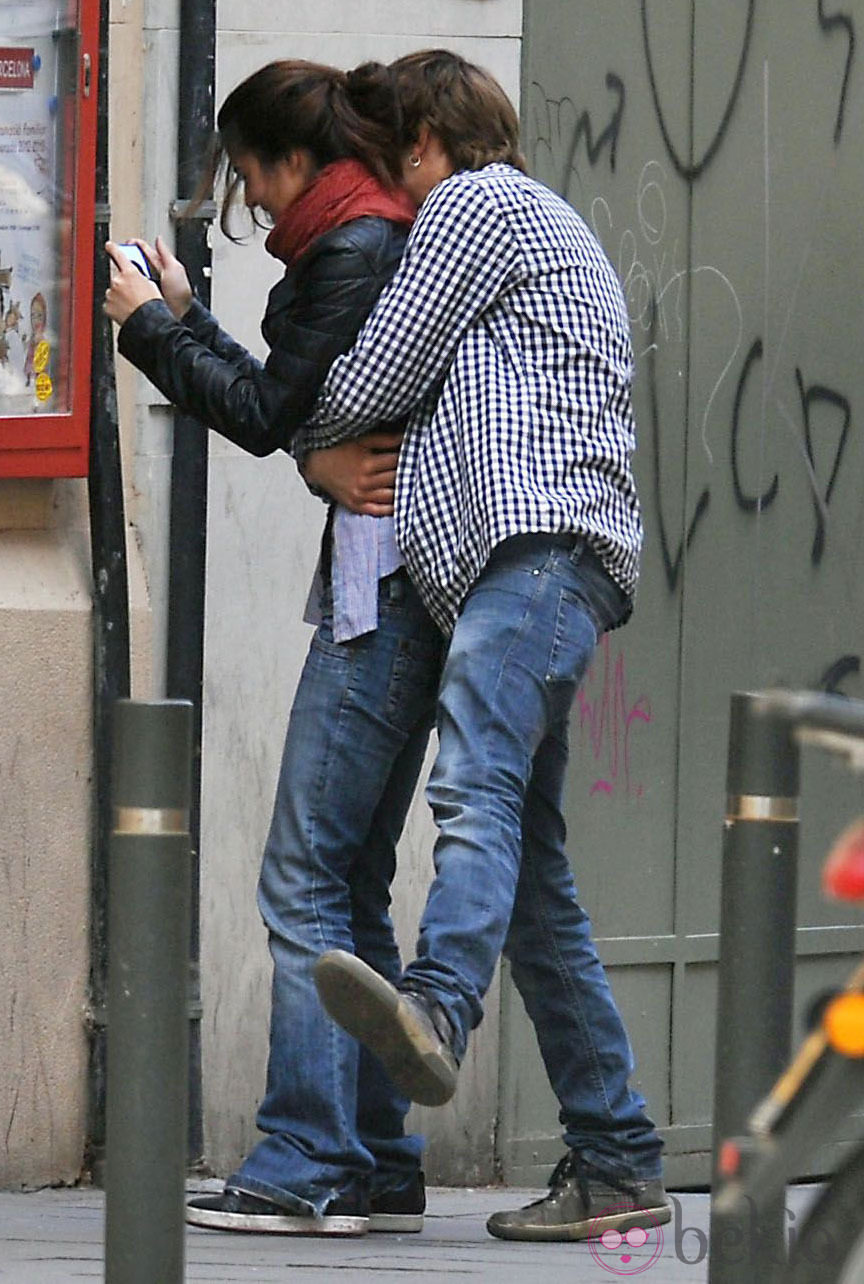 Ferrán Vilajosana abraza a Clara Lago